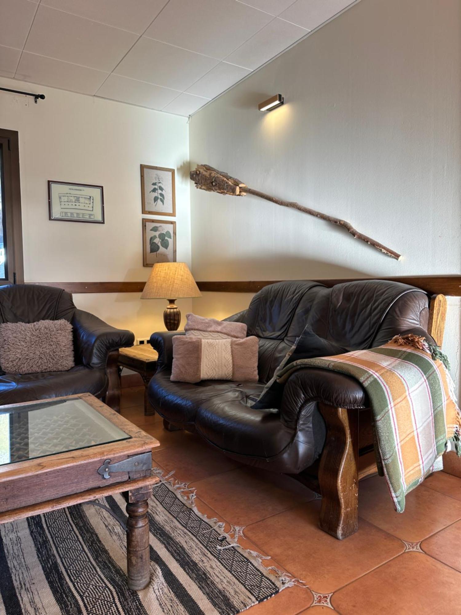 Hotel Romanic Taull Bagian luar foto